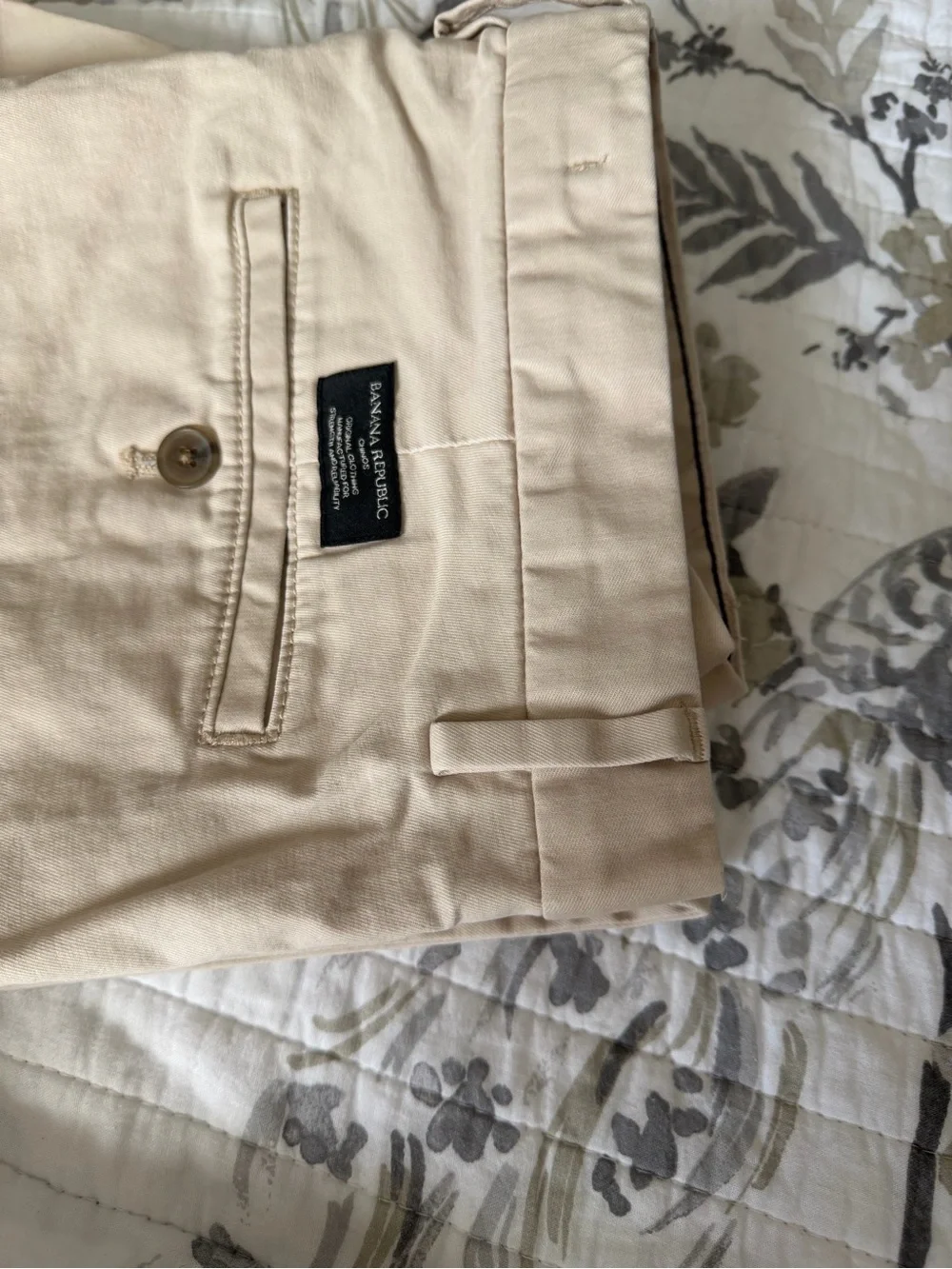 Banana Republic new SLIM LIVED-IN CHINO pants